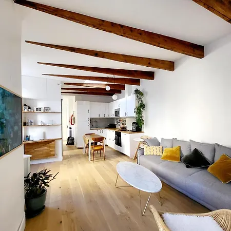 Charming 2 Bedrooms Flat, 17eme Batignolles District Apartment